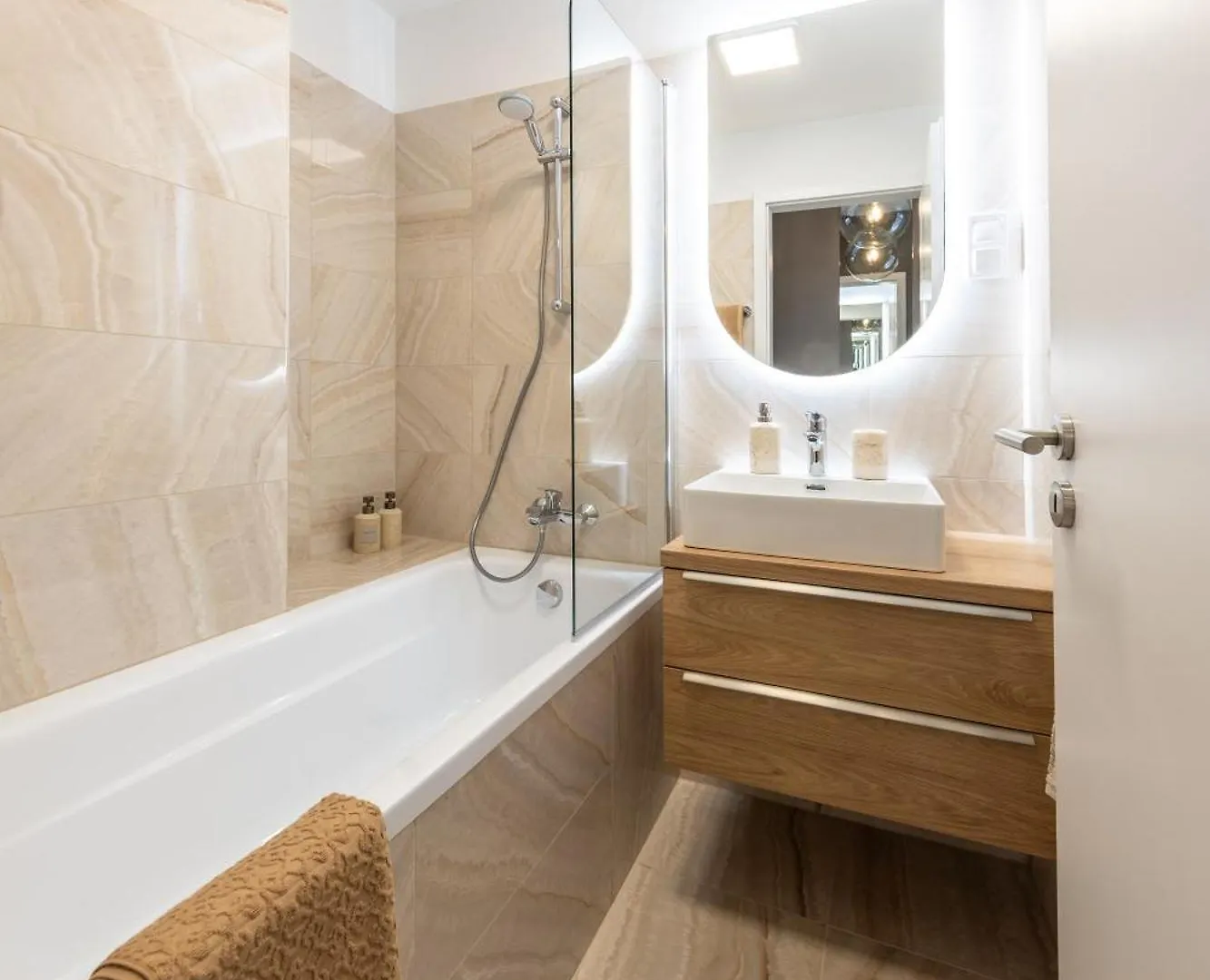 아파트 Fancy Residence Private Parking & Garden 부다페스트